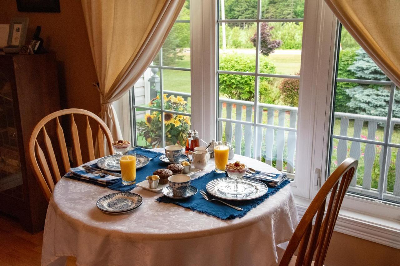 Baker Shore Bed And Breakfast Summerside Exterior photo